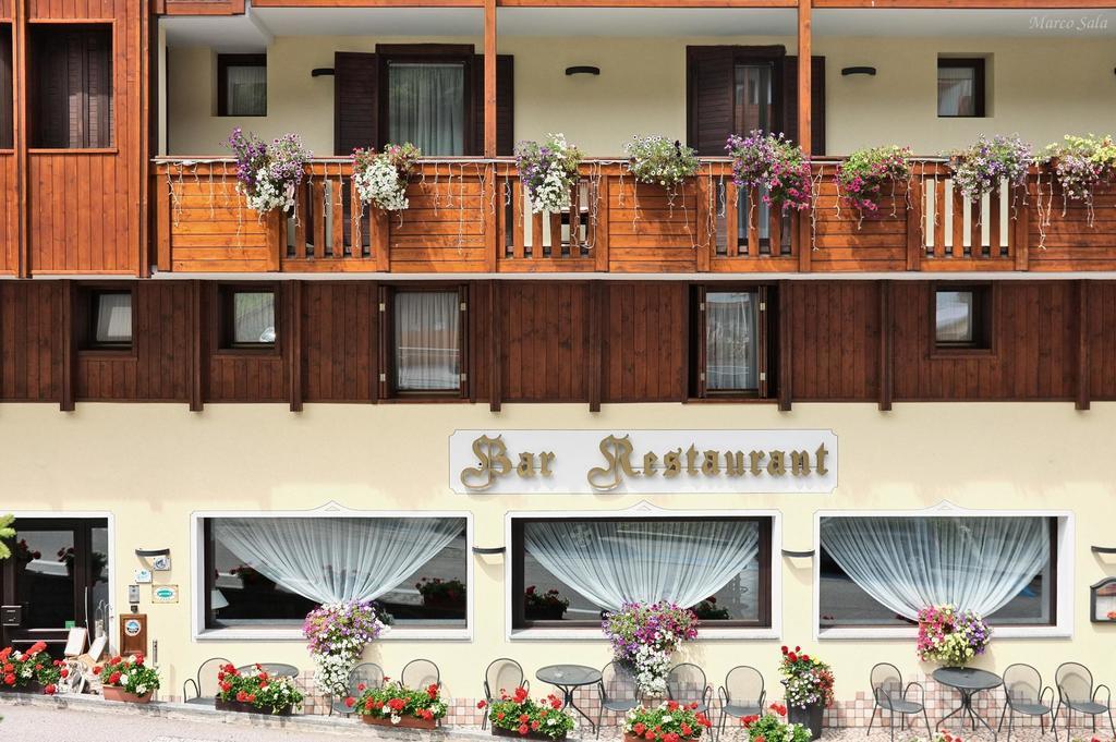 Hotel Caminetto Folgarida Exterior photo